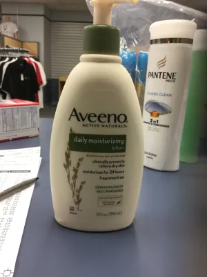 Aveeno Daily Moisturizing Lotion