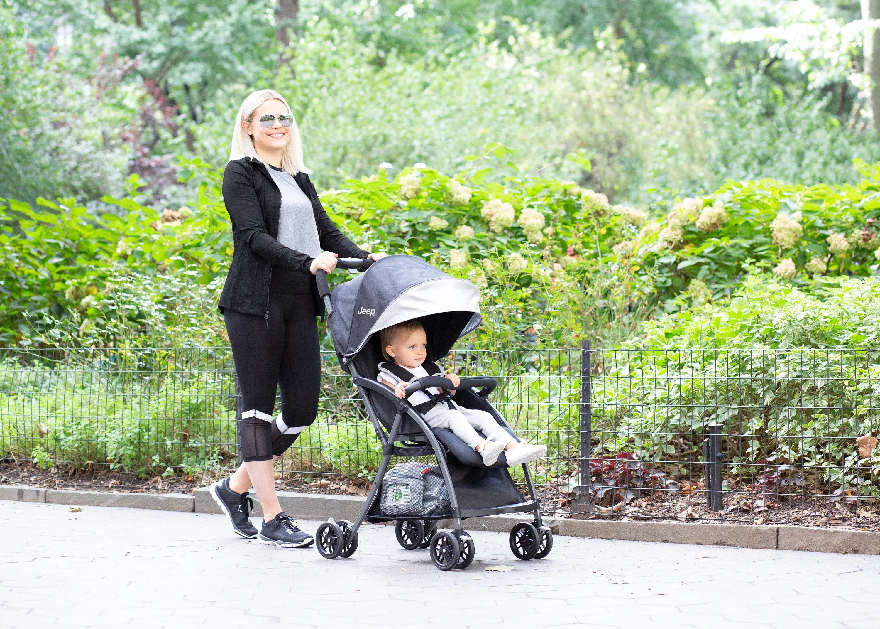 Jeep® Ultralight Adventure Stroller